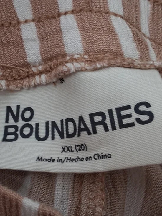 No Boundaries Tan and White Striped High Waist Drawstring Shorts Size XXL - Picture 4 of 9